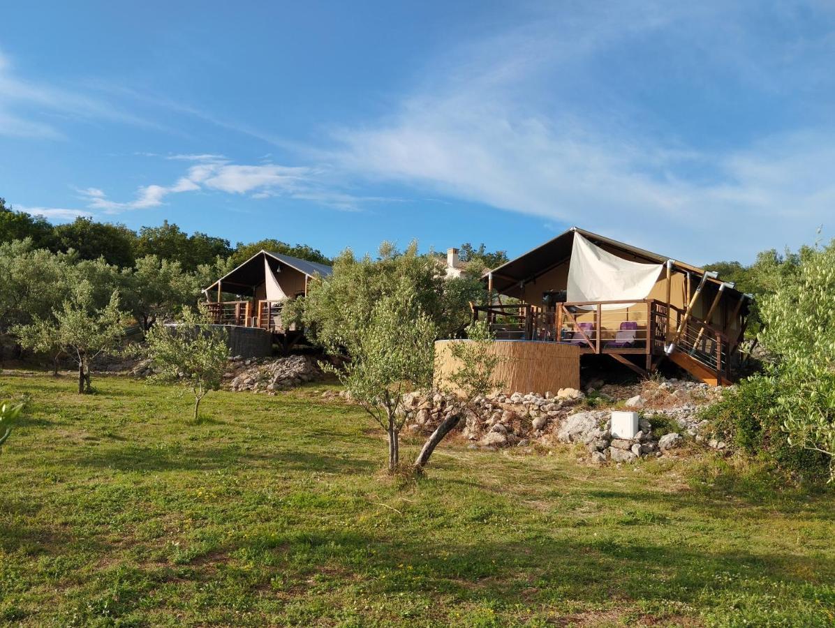 Hotel Prima Insula Glamping Brusici Exteriér fotografie