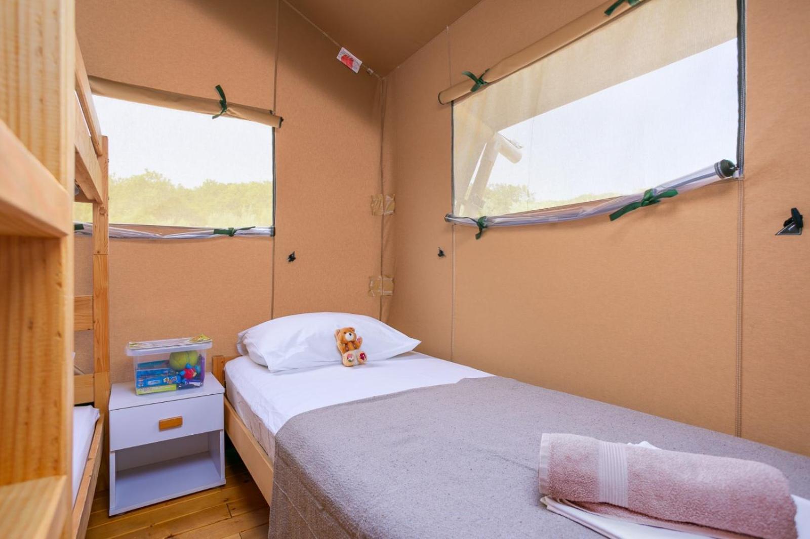 Hotel Prima Insula Glamping Brusici Exteriér fotografie