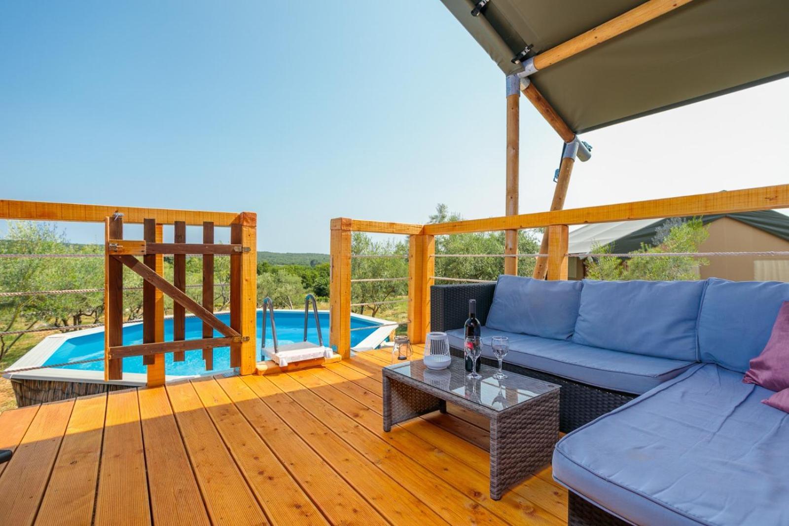 Hotel Prima Insula Glamping Brusici Exteriér fotografie